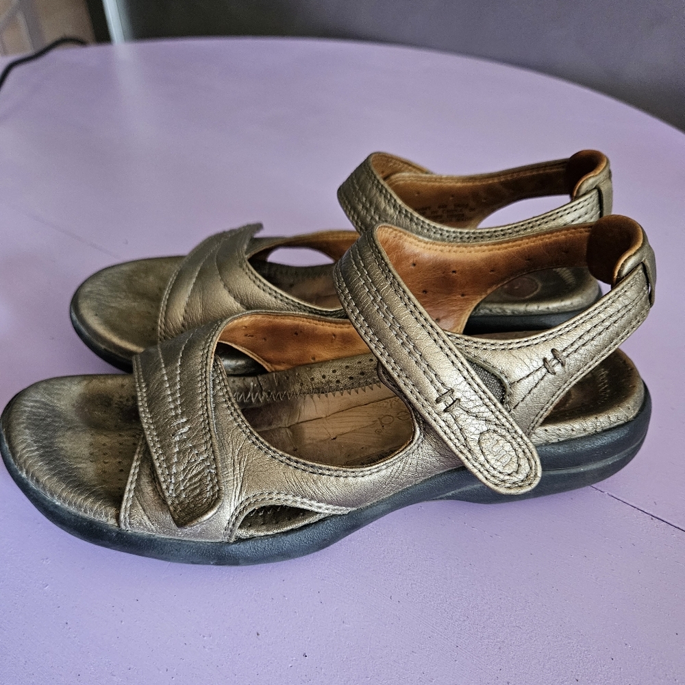 Clarks bronze leather sandals made for walking